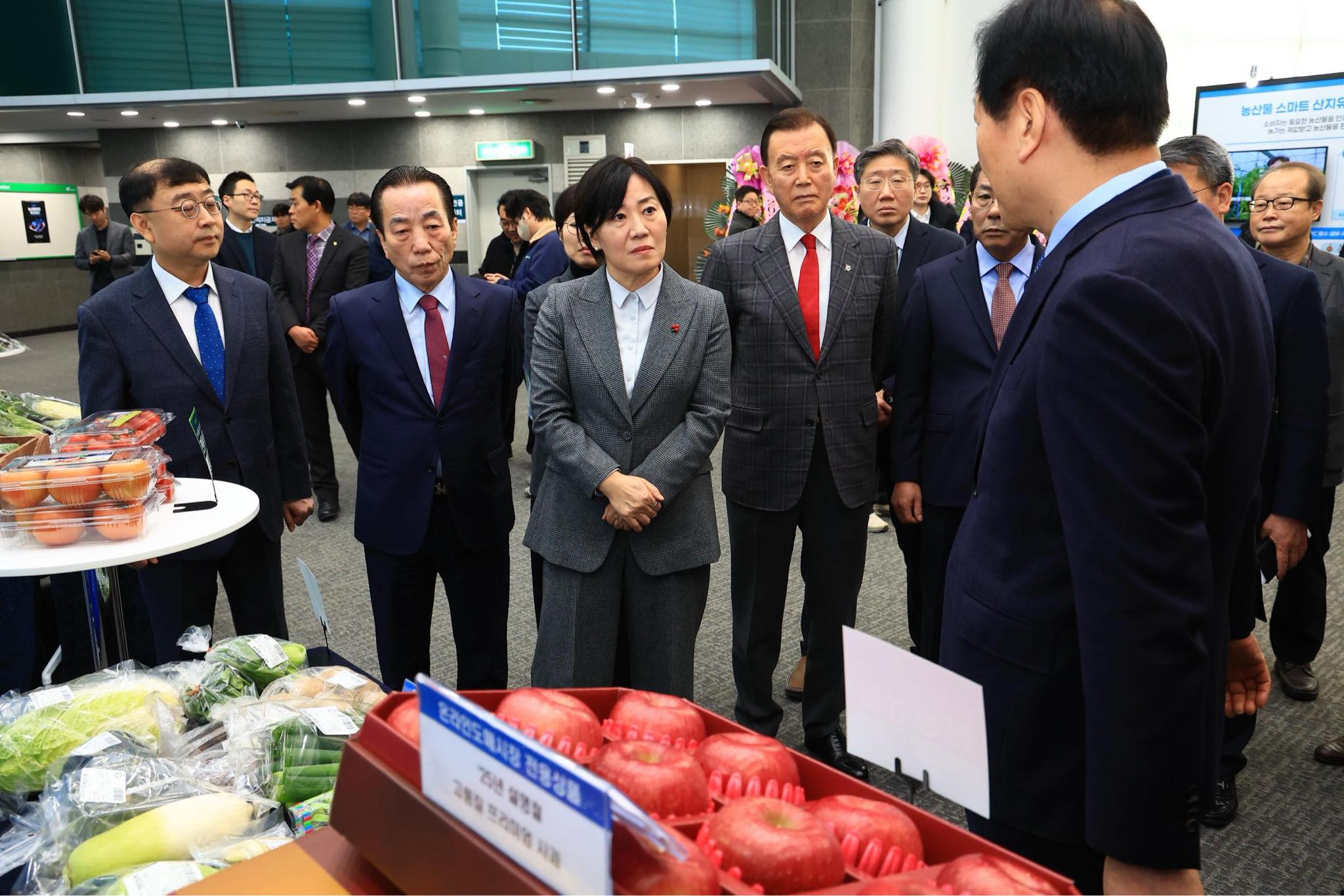 송미령 장관, 2024년 농산물 유통혁신대전 행사에 참석