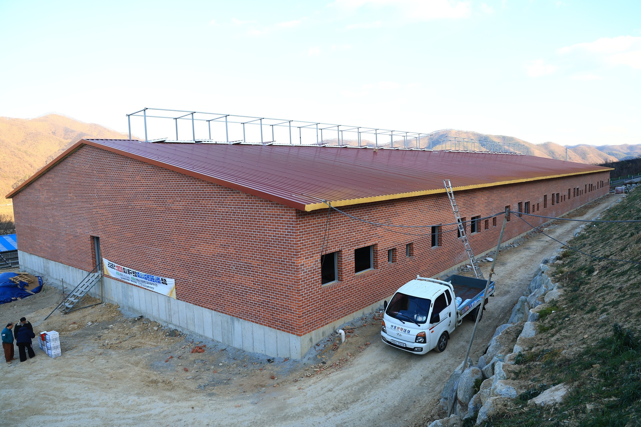 송미령 장관, 겨울철 산불 예방 및 피해 복구 현장 점검