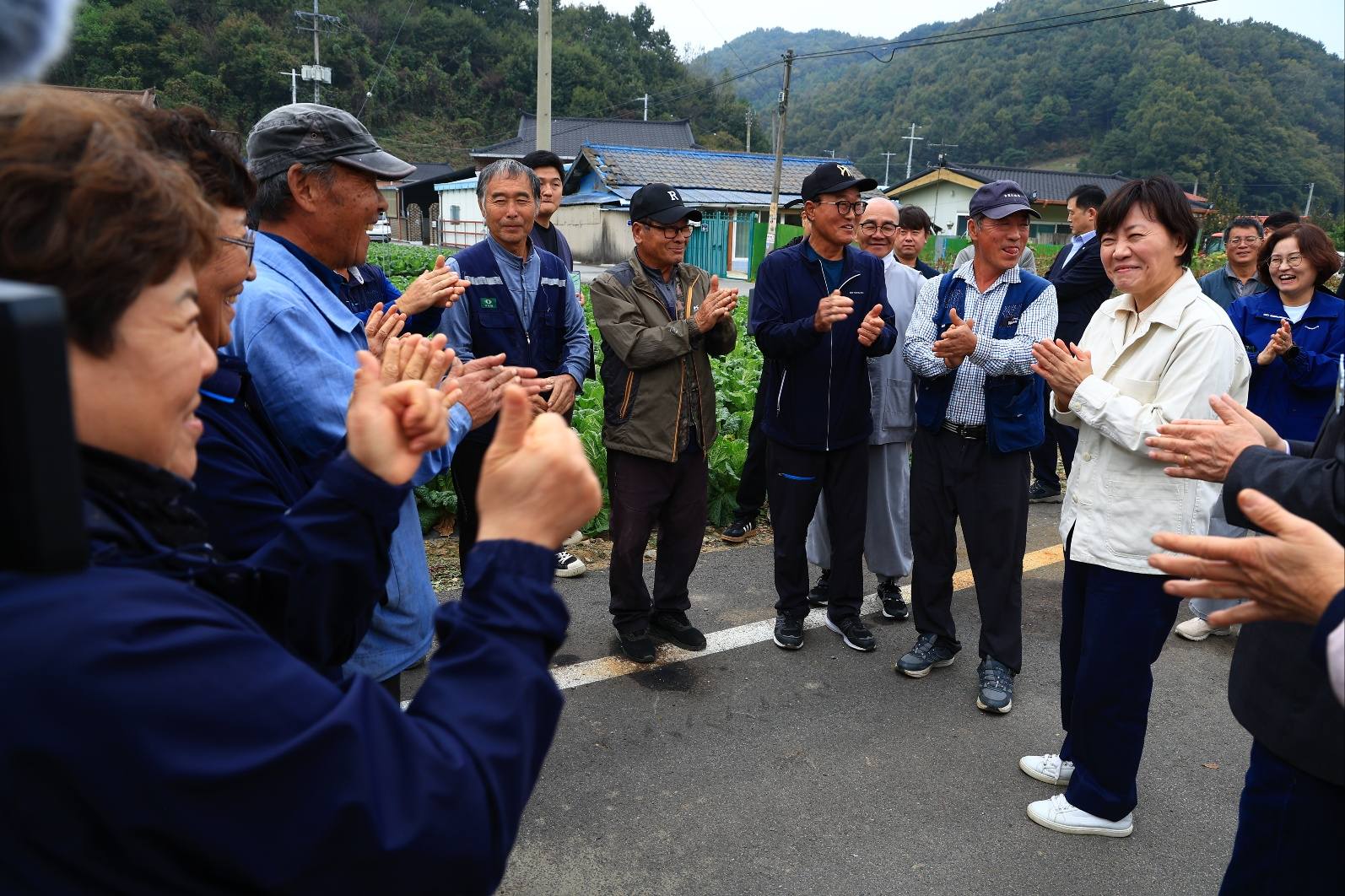 송미령 장관, 김장 배추 수급상황 점검