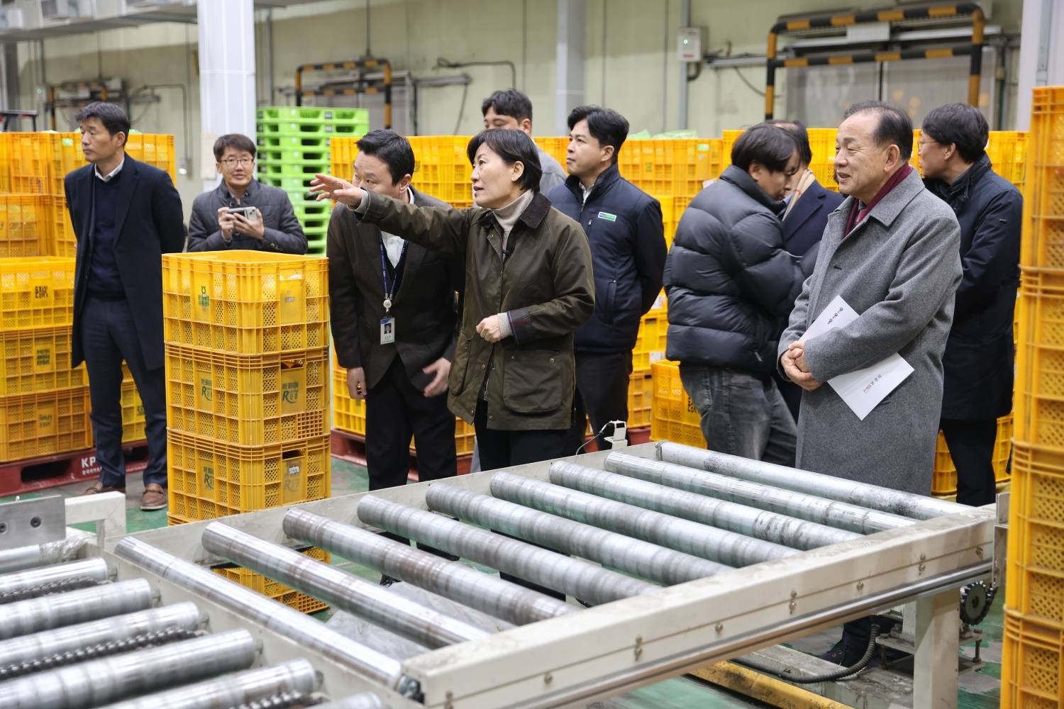 송미령 장관, 2025년산 사과 저장 상황 점검