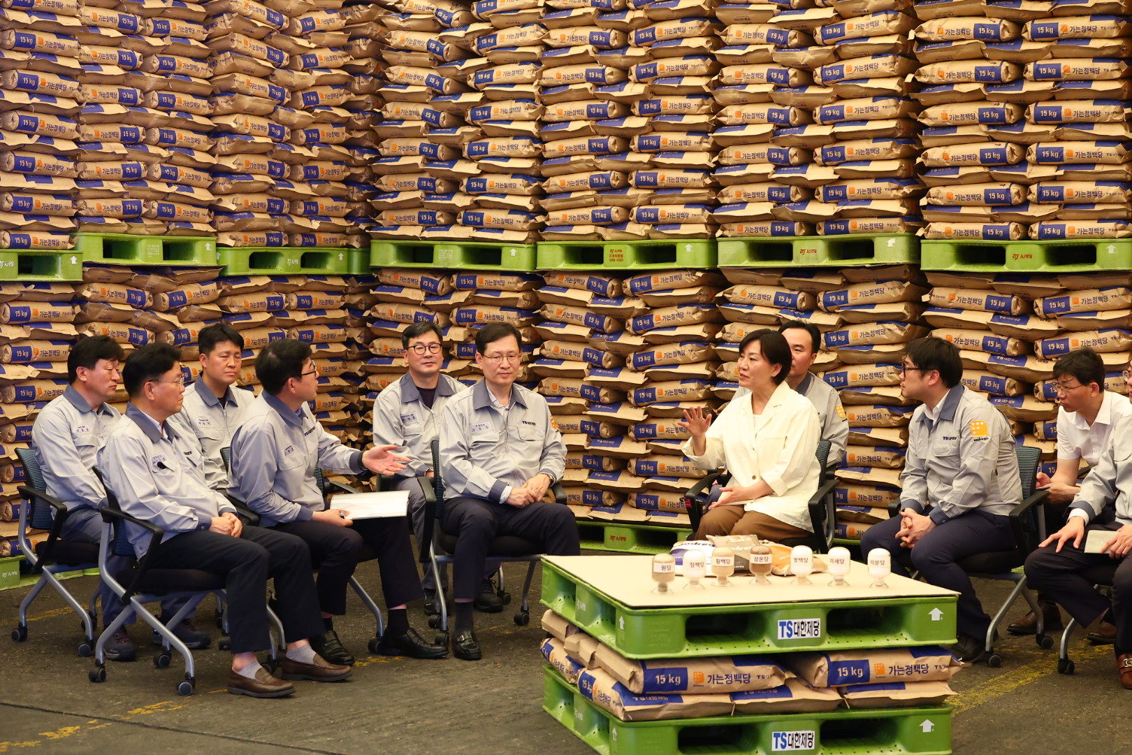 송미령 장관, 대한제당 인천제당공장을 방문해 업계 애로사항 청취 및 설탕 가격 동향 점검