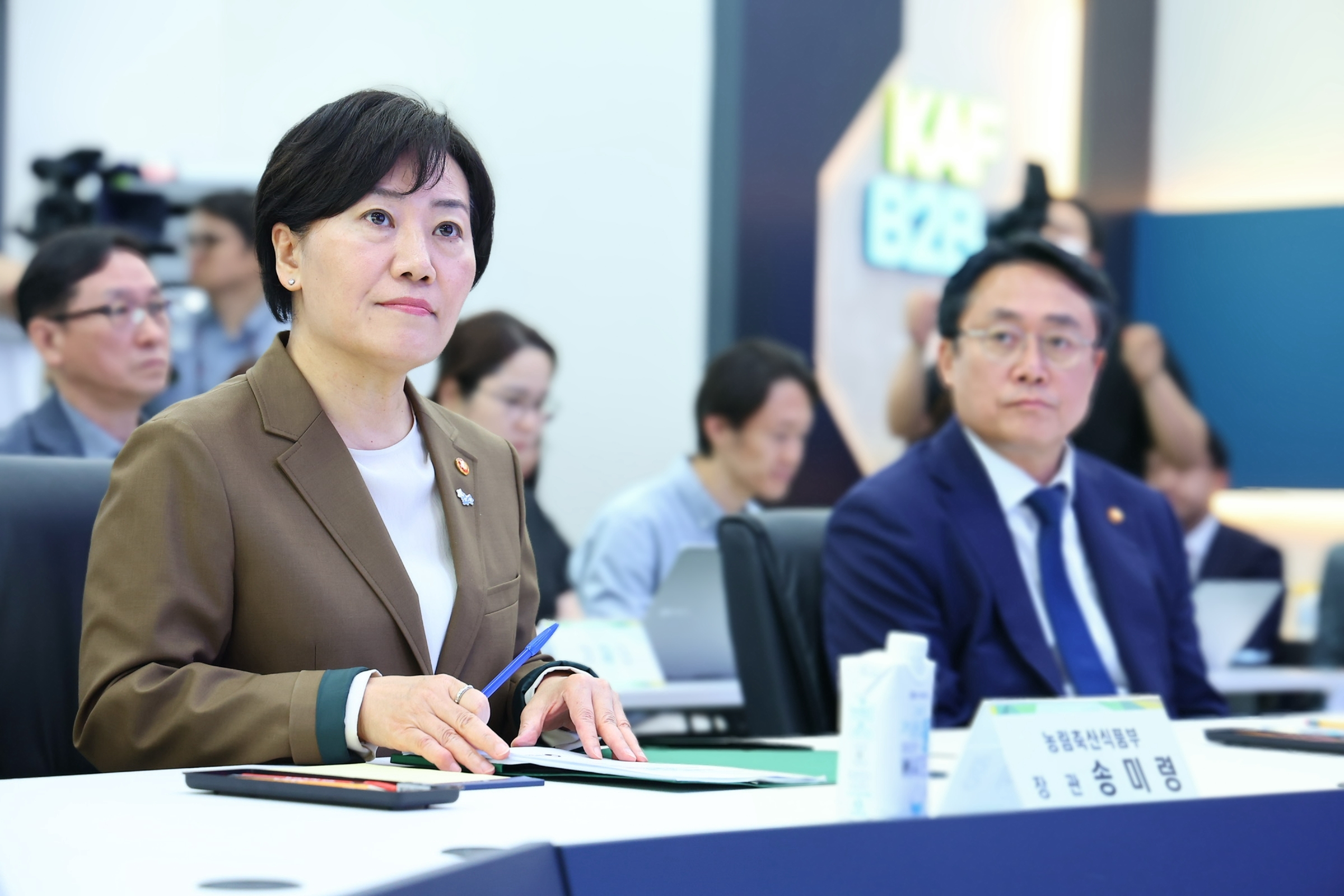 송미령 장관, 온라인도매시장 운영상황 점검 및 시장 활성화를 위한 부처간 협력방안 논의