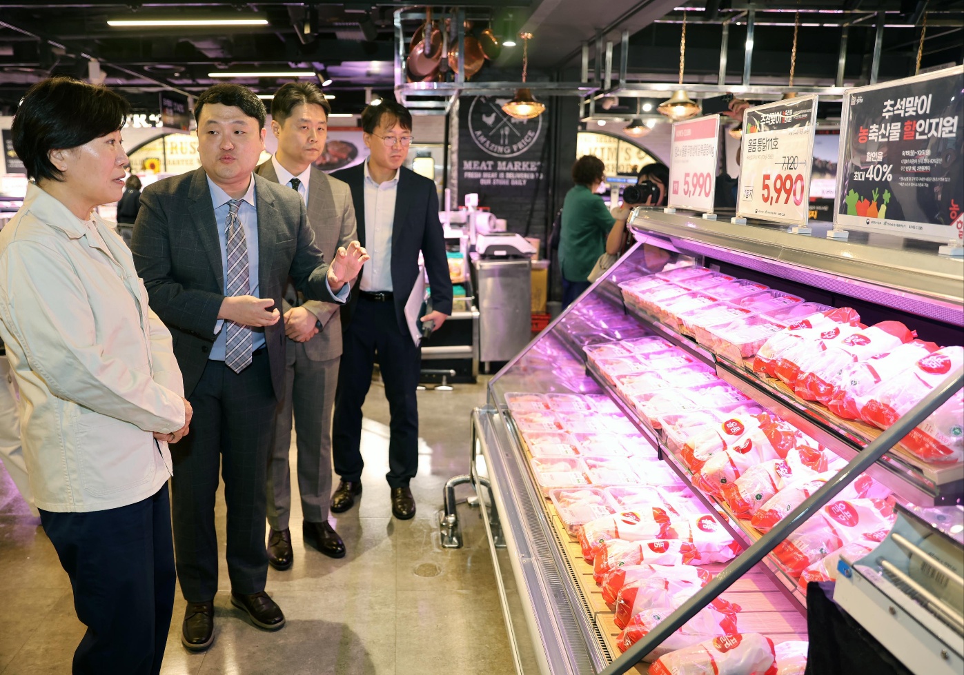 송미령 장관 ‘농축산물 할인지원 사업’ 현장 점검