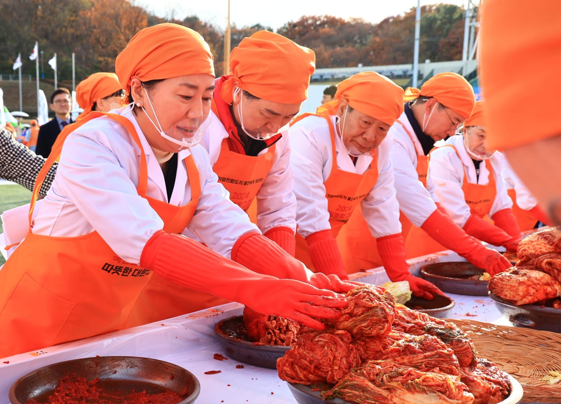 송미령 장관, 관계부처합동 국민통합 김장행사 개최