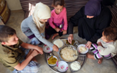 한국 쌀로 만든 시리아 전통음식(무잣다라)